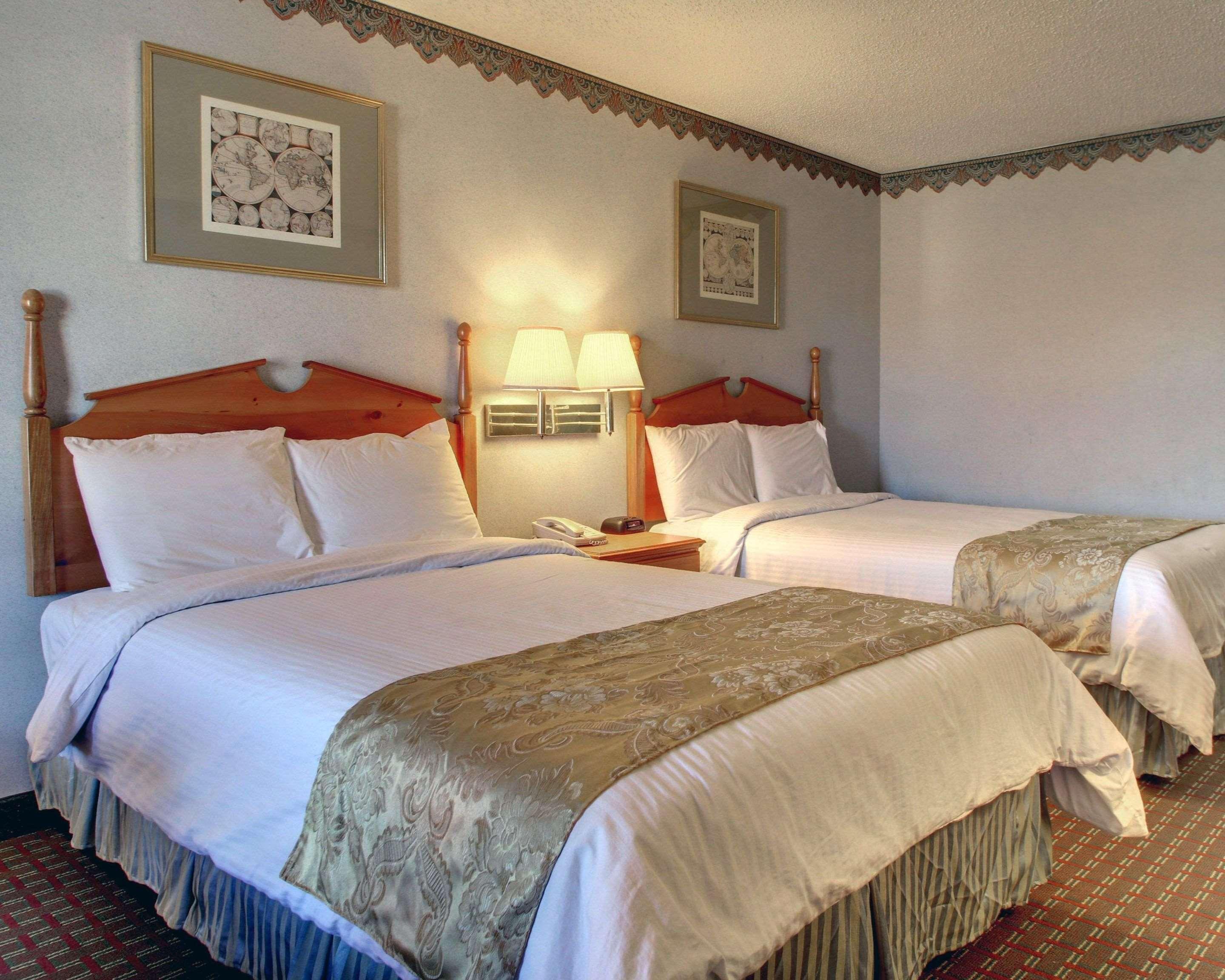 Econo Lodge Клинтон Экстерьер фото