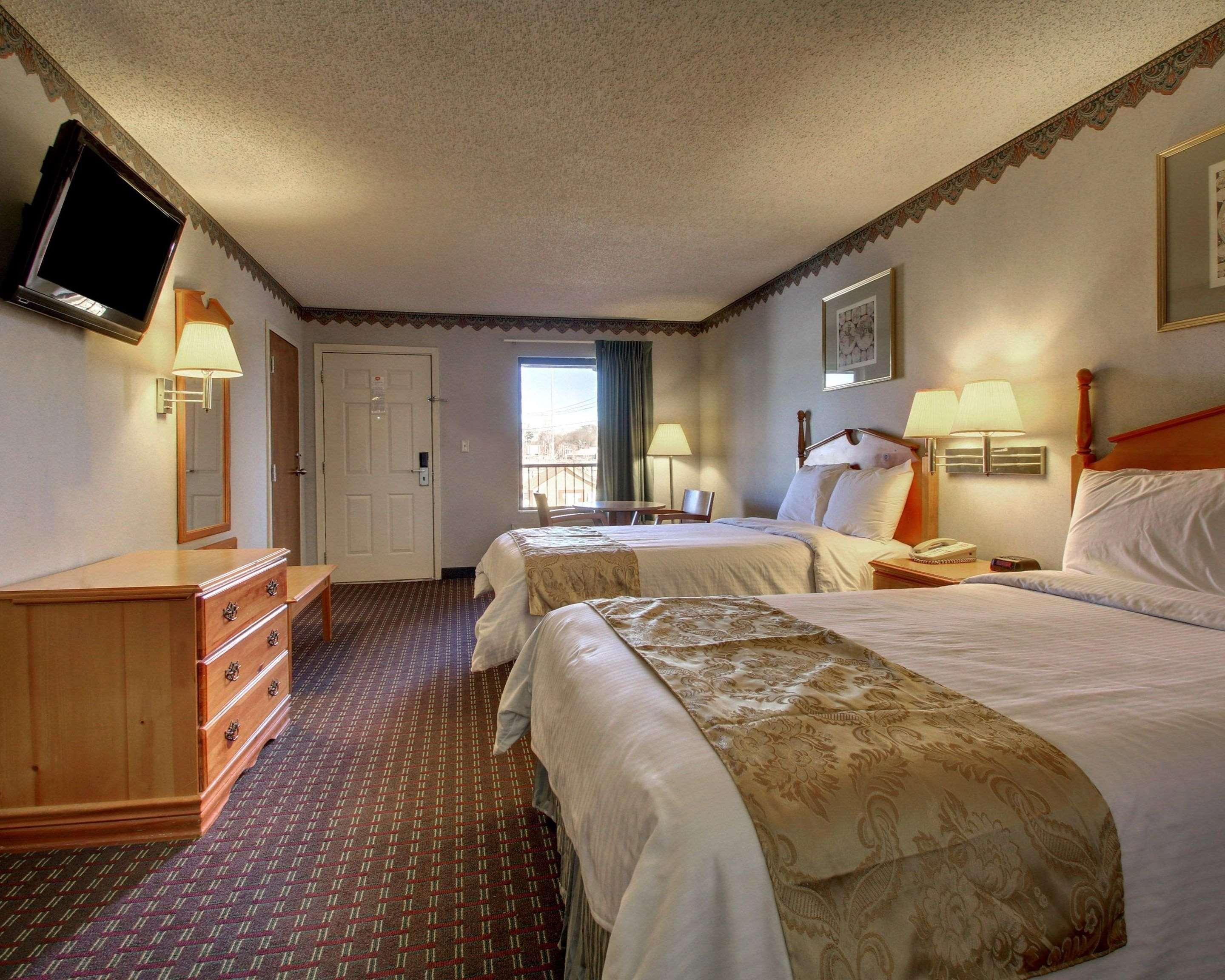 Econo Lodge Клинтон Экстерьер фото