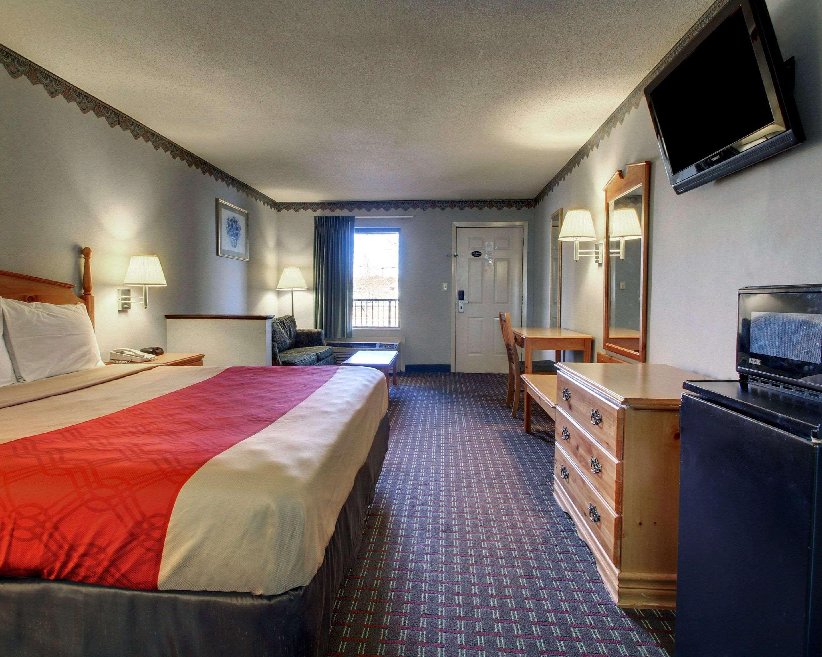Econo Lodge Клинтон Экстерьер фото