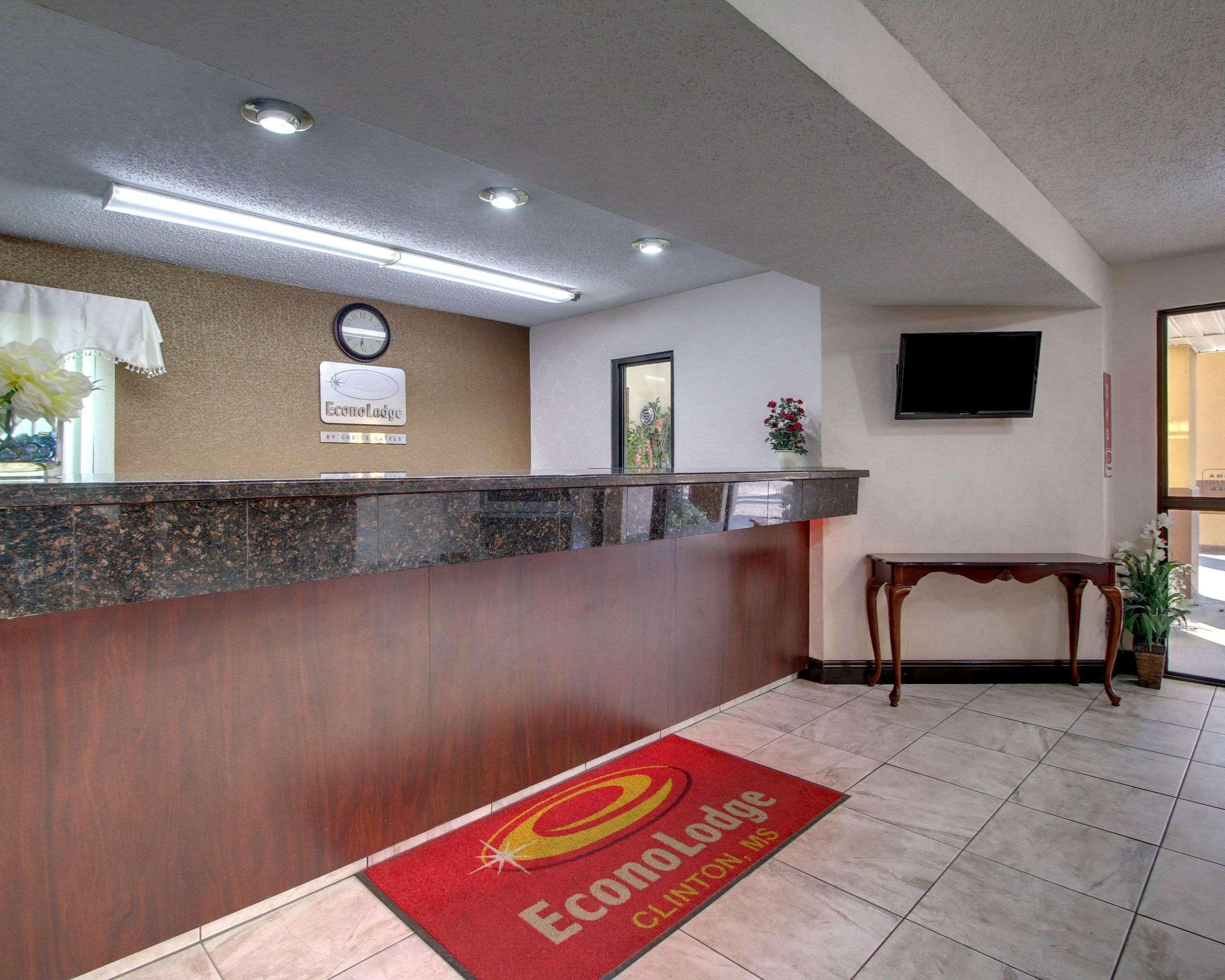 Econo Lodge Клинтон Экстерьер фото