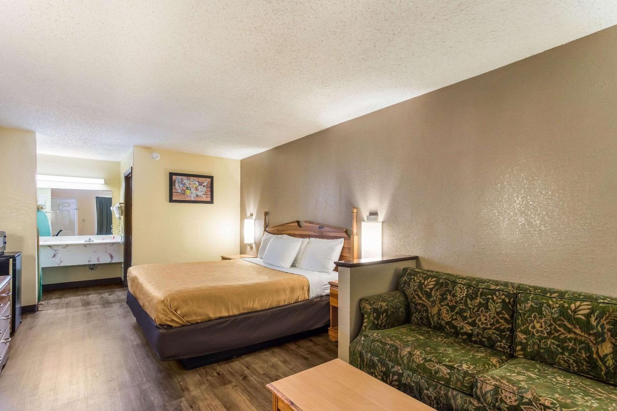 Econo Lodge Клинтон Экстерьер фото
